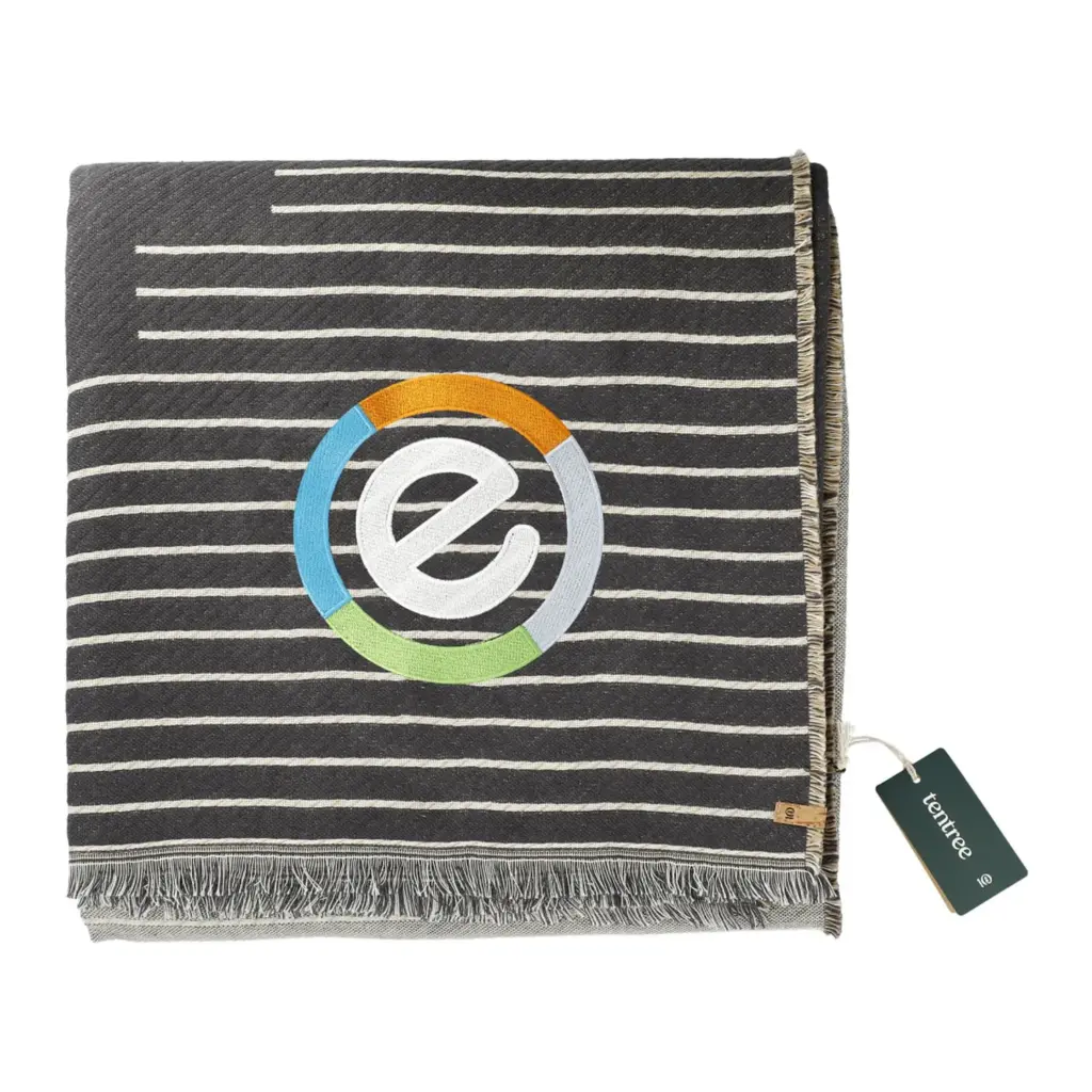 tentree organic cotton peaks woven blanket