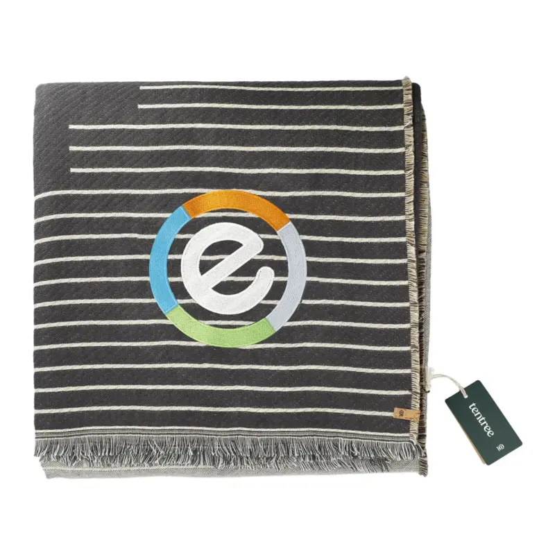 tentree organic cotton peaks woven blanket
